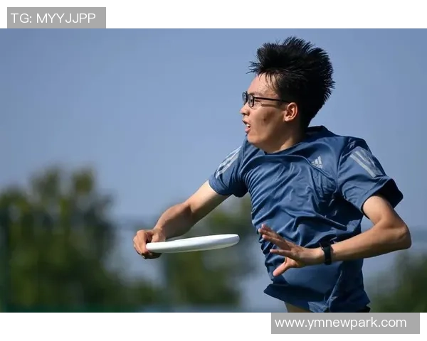 飞盘焦点:深入解析上海飞盘队的战术节奏与团队协作 飞盘焦点:深入解析上海飞盘队的战术节奏与团队协作