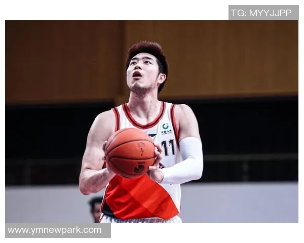 吴冠希：从青年才俊到篮球明星的成长之路与未来展望